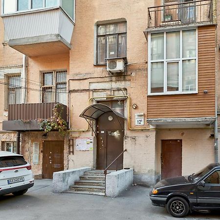 S12-58 MODERN APARTHOTEL WITH TWO 2BEDROOMS IN CENTRAL KIEV - BESSARABSKA SQUERE - GULLIVER MALL - OLYMPIC STADIUM - PALACE OF SPORTS - Saksahanskoho St, 12Б Exterior foto